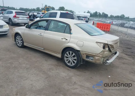 2012 Toyota Avalon Limited z USA, uszkodzony, nr VIN 4T1BK3DB2CU456817